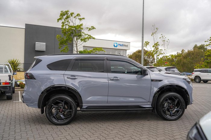 2026 Isuzu MU-X X-TERRAIN