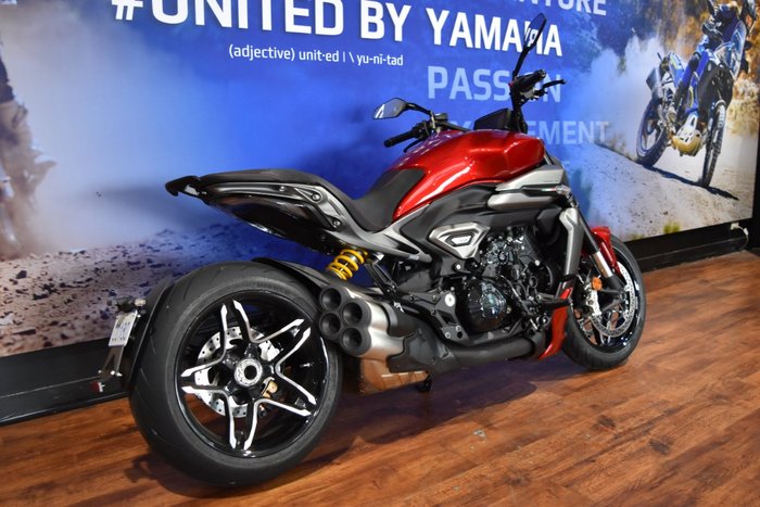 2026 Ducati 2026 Ducati 1200CC XDIAVEL V4 CRUISER Red