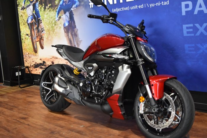 2026 Ducati 2026 Ducati 1200CC XDIAVEL V4 CRUISER Red