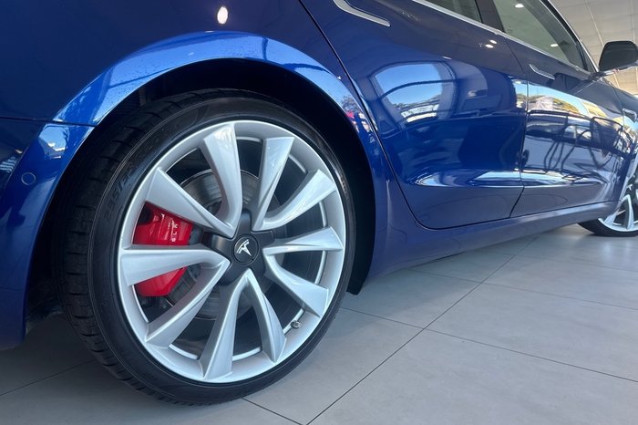 2019 Tesla Model 3 Performance