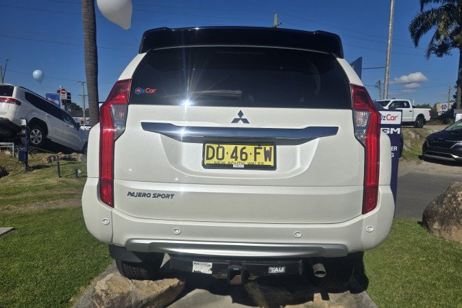 2019 MITSUBISHI PAJERO SPORT