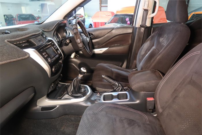2015 Nissan Navara