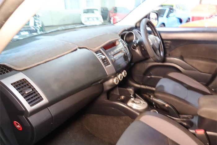 2008 Mitsubishi Outlander LS