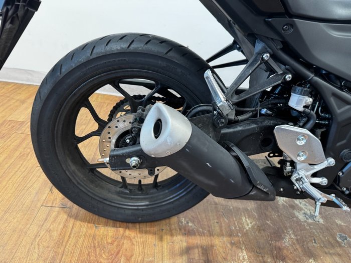 2025 Yamaha YZF-R3 Black
