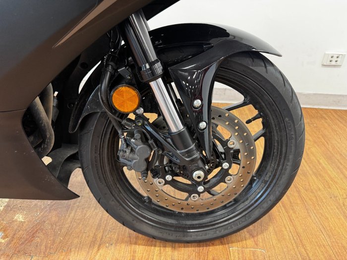 2025 Yamaha YZF-R3 Black