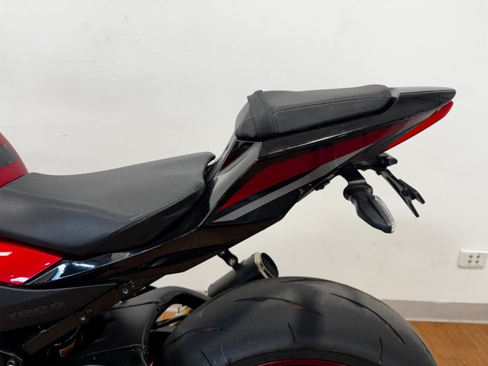 2025 Suzuki GSX-R1000A RED