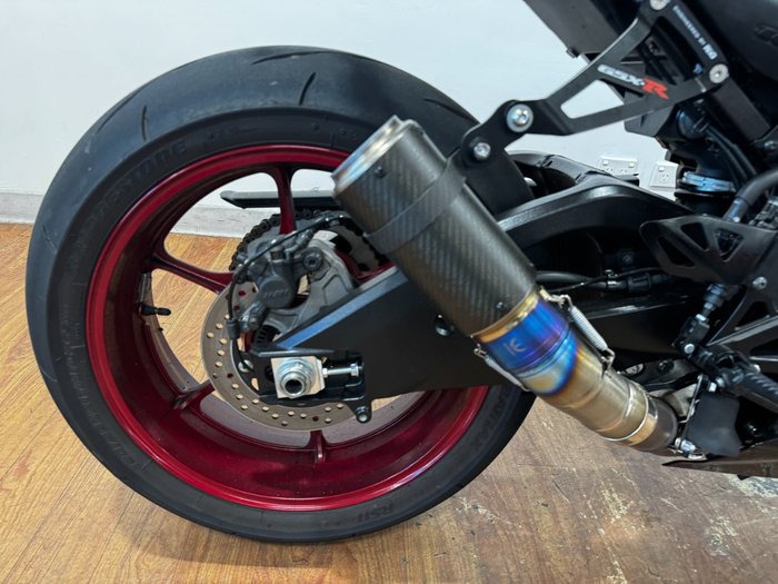 2025 Suzuki GSX-R1000A RED