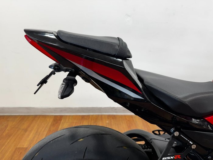 2025 Suzuki GSX-R1000A RED