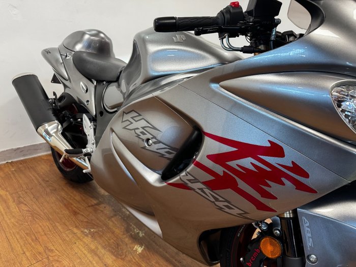 2019 Suzuki GSX1300RA (HAYABUSA) GREY