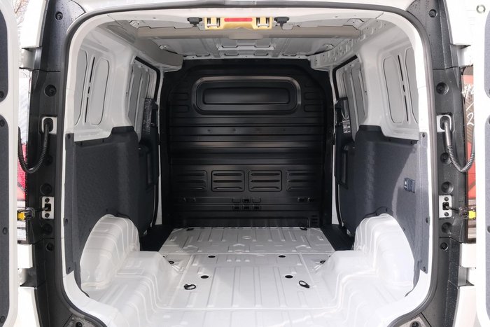 2026 Kia PV5 Cargo S Long Range SW MY26 Clear White
