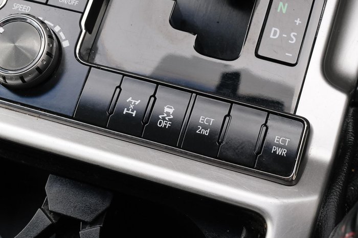 2015 Toyota Landcruiser GXL