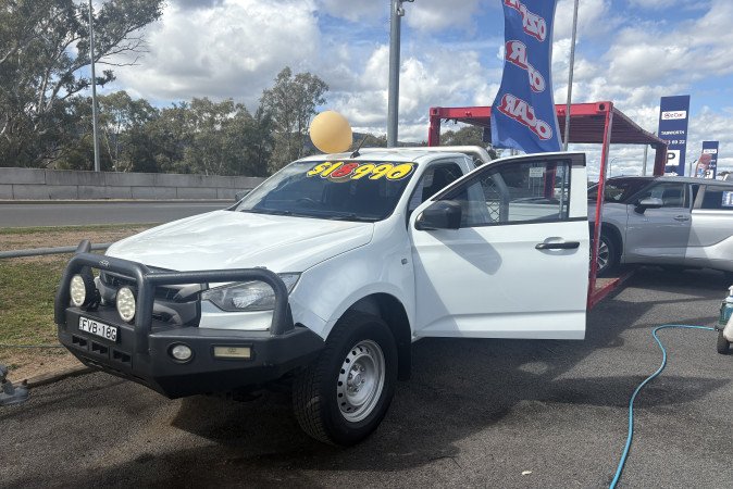 2021 ISUZU D-MAX SX (4x2) HIGH-RIDE