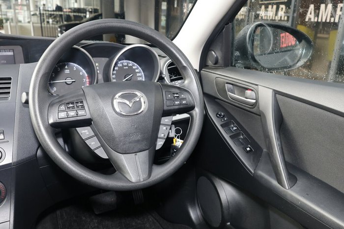 2013 Mazda 3 Neo