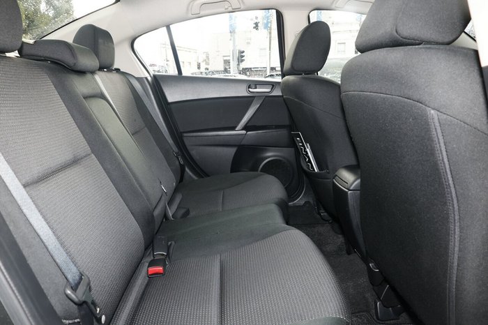 2013 Mazda 3 Neo