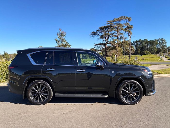 2026 Lexus LX 700h F Sport