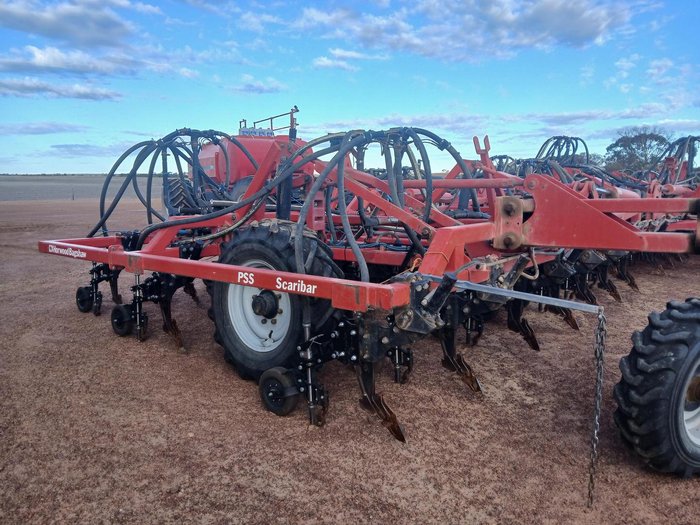 2004 Horwood Bagshaw Scaribar
