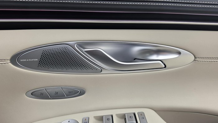 2025 Genesis GV70 2.5T SIGNATURE