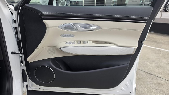 2025 Genesis GV70 2.5T SIGNATURE