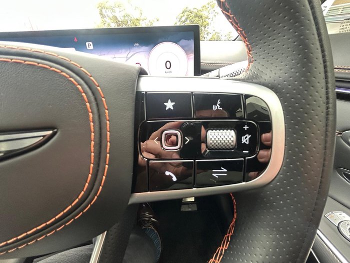 2025 Genesis GV70 2.5T SIGNATURE SPORT