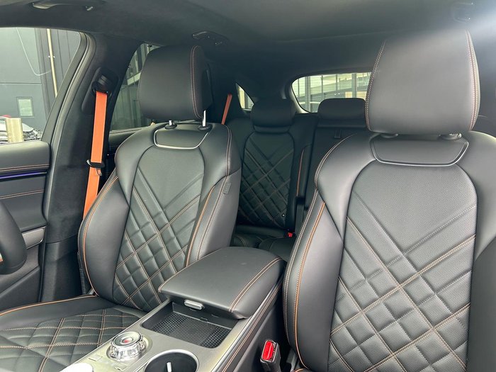 2025 Genesis GV70 2.5T SIGNATURE SPORT