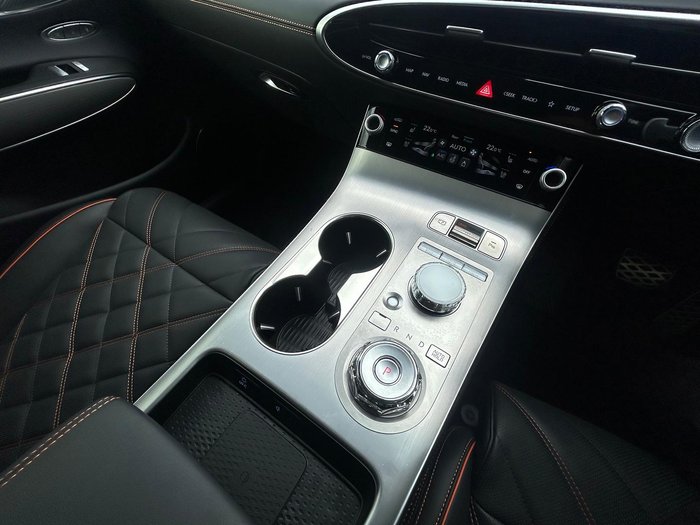 2025 Genesis GV70 2.5T SIGNATURE SPORT