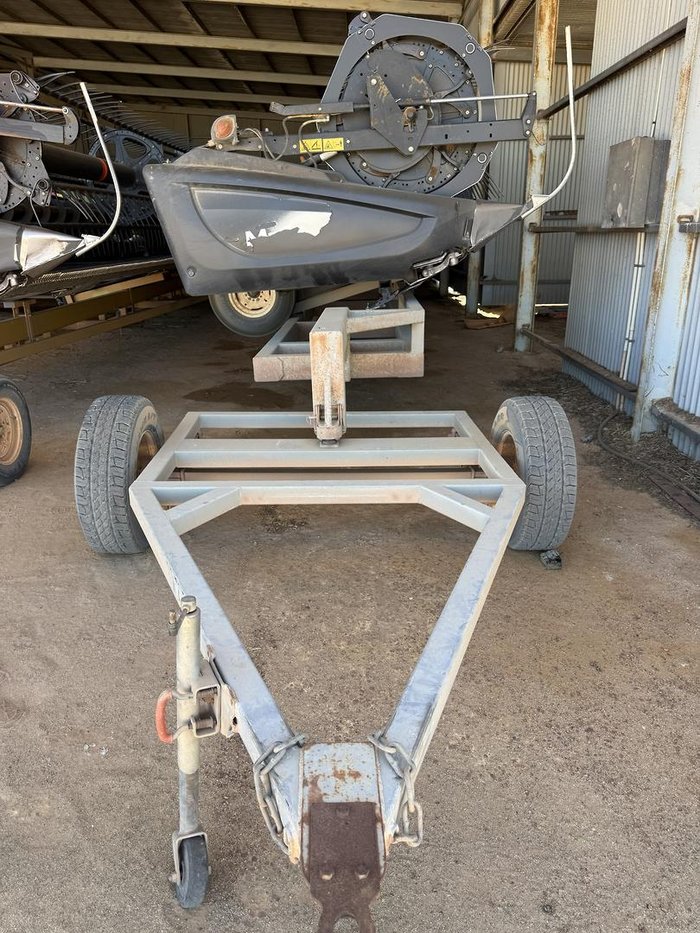 2016 MacDon D65