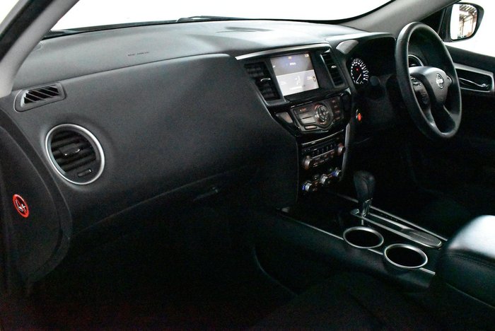 2019 Nissan Pathfinder ST