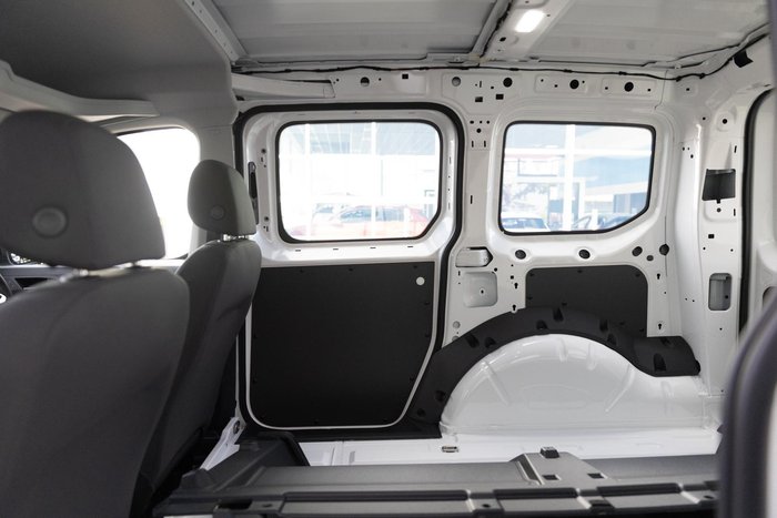 2025 Volkswagen Caddy TDI320