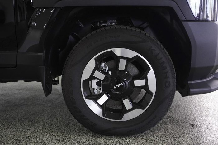 2025 Kia Tasman SX+