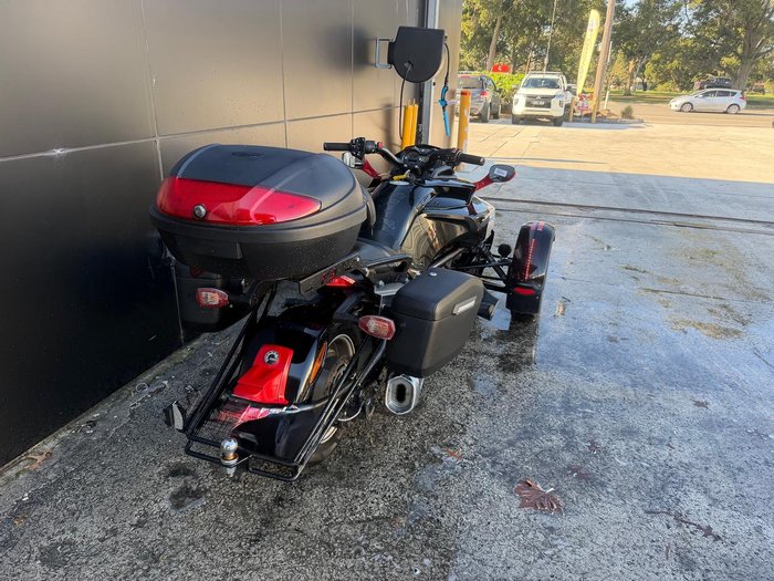 2016 Can-Am Spyder F3 SM6 Spyder F3 Black