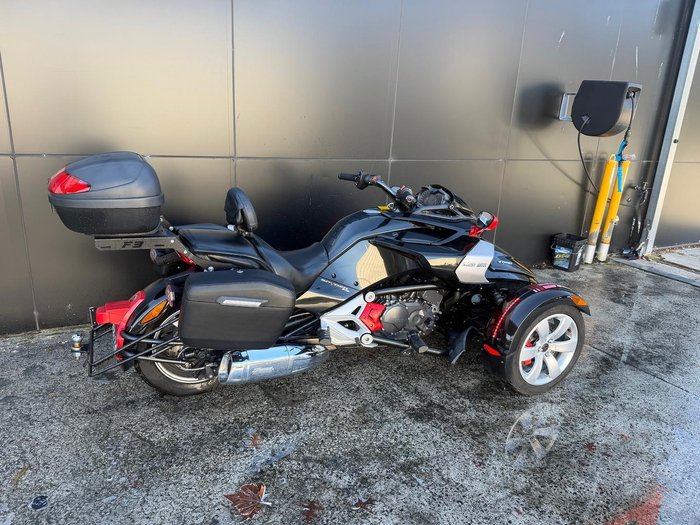 2016 Can-Am Spyder F3 SM6 Spyder F3 Black