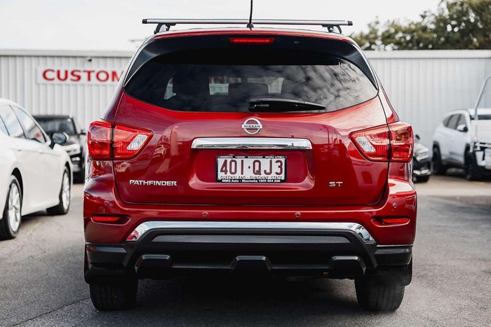 2017 Nissan Pathfinder ST