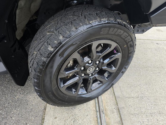 2023 Toyota Hilux Rogue