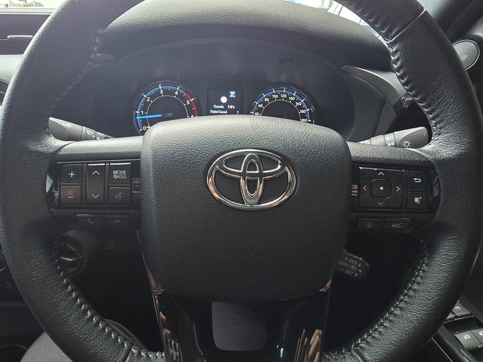 2023 Toyota Hilux Rogue