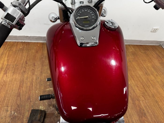 2004 Honda VT750C SHADOW RED
