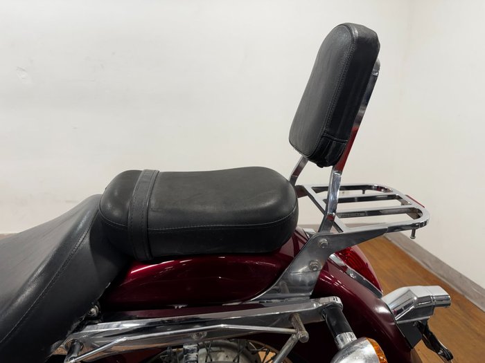 2004 Honda VT750C SHADOW RED