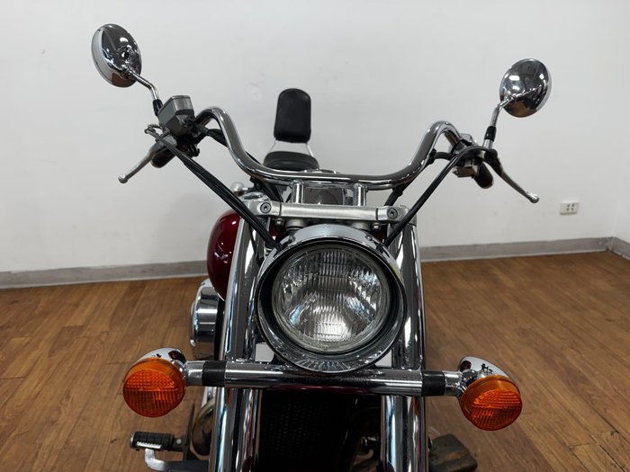 2004 Honda VT750C SHADOW RED