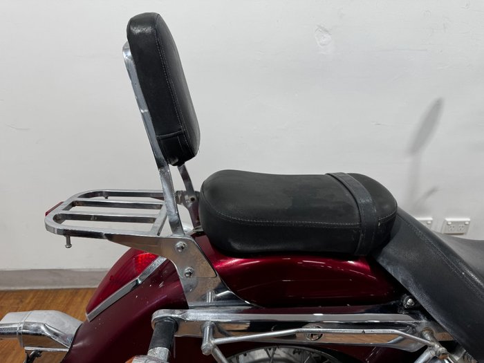 2004 Honda VT750C SHADOW RED