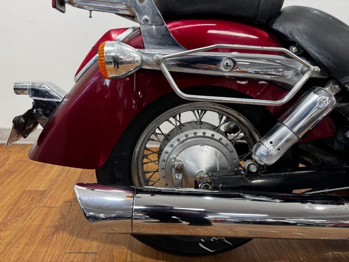 2004 Honda VT750C SHADOW RED