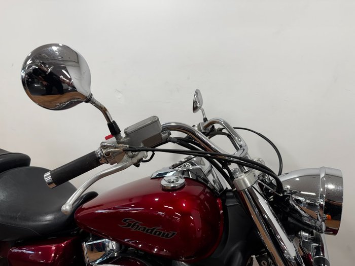 2004 Honda VT750C SHADOW RED