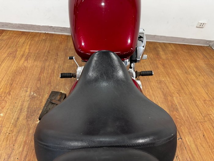 2004 Honda VT750C SHADOW RED