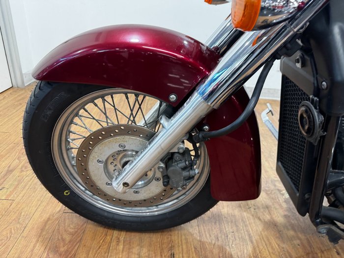 2004 Honda VT750C SHADOW RED