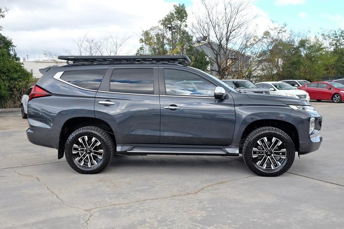 2022 Mitsubishi Pajero Sport