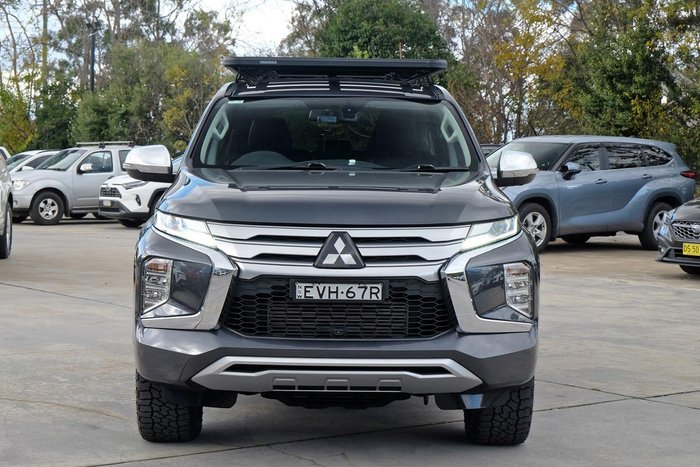 2022 Mitsubishi Pajero Sport