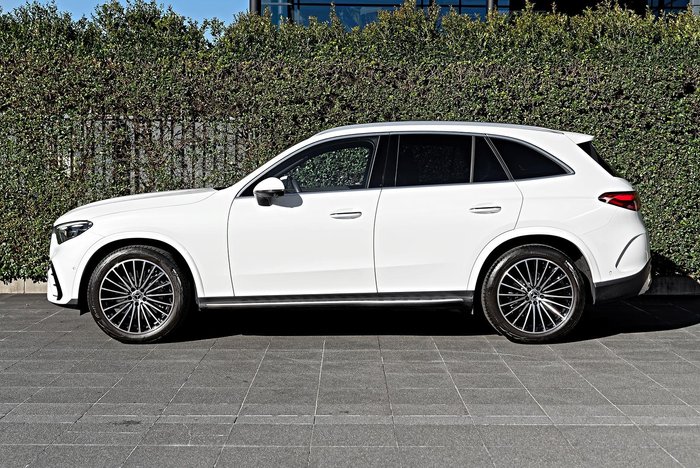 2024 Mercedes-Benz GLC-Class GLC300