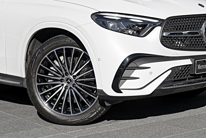 2024 Mercedes-Benz GLC-Class GLC300