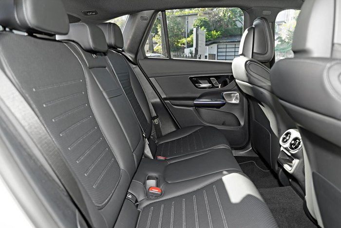 2024 Mercedes-Benz GLC-Class GLC300