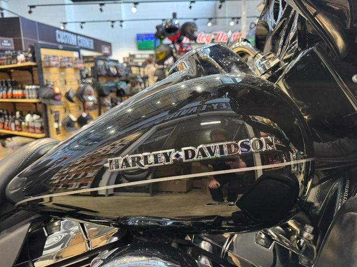 2016 Harley-Davidson Ultra Limited 103 (FLHTK) Touring Black