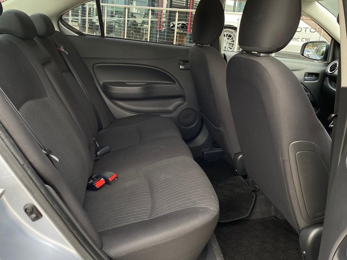2015 Mitsubishi Mirage LS