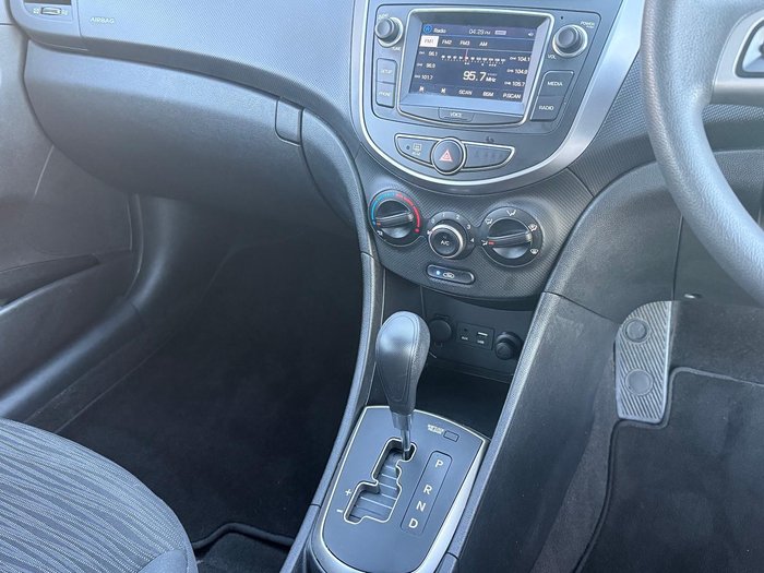 2016 Hyundai Accent SR
